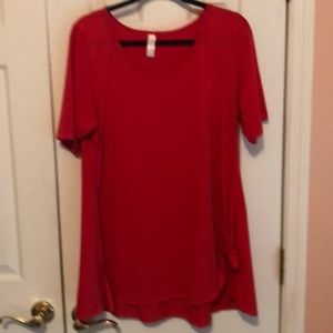 Red perfect tee Lularoe